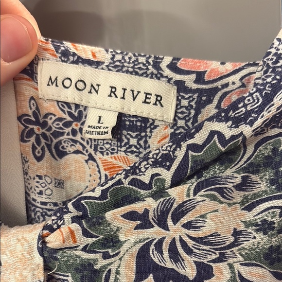 Floral Print Long Sleeve Dress - Picture 4 of 8